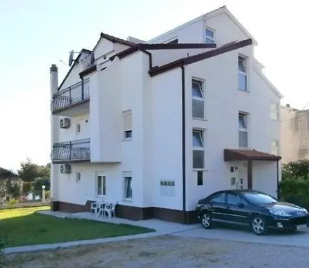 Apartments Mediterano Apartment *