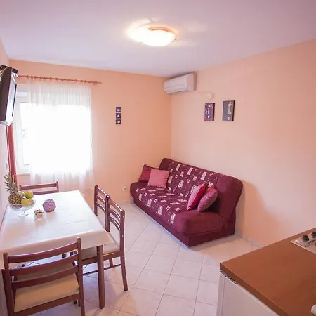 Apartments Mediterano * Podstrana