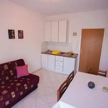 Apartments Mediterano Apartment *